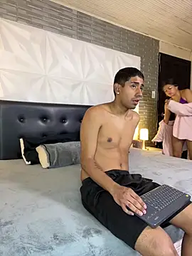 Snapshot of Isaak_Salomee chatting on June 15, 12:29 pm Isaak Salomee online show from June 15, 12:29 pm
