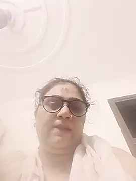 yourchahat27 online show from June 10, 8:30 pm