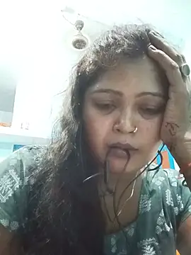 Raginilove online show from May 21, 6:15 pm