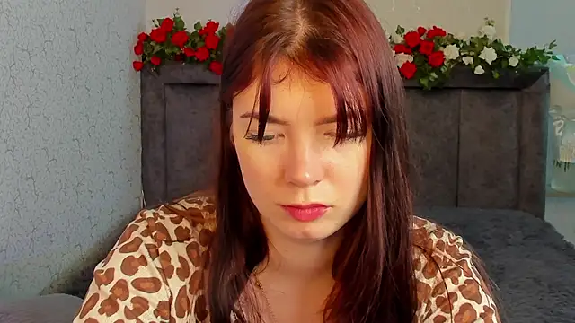 Snapshot of MelissaMay__ chatting on June 22, 3:25 am MelissaMay online show from June 22, 3:25 am