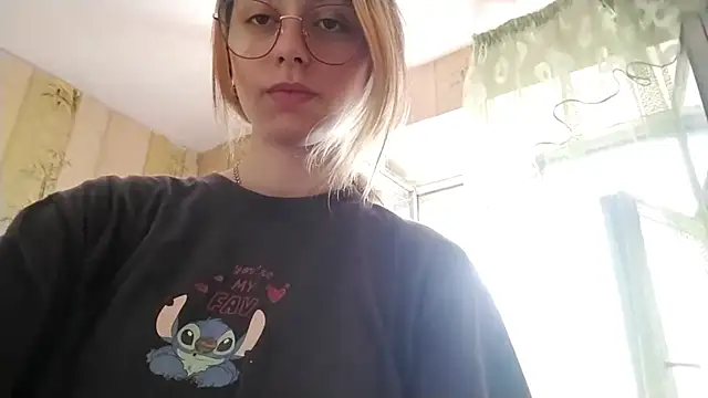 Snapshot of Michelllle chatting on May 23, 9:46 am Michelllle online show from May 23, 9:46 am