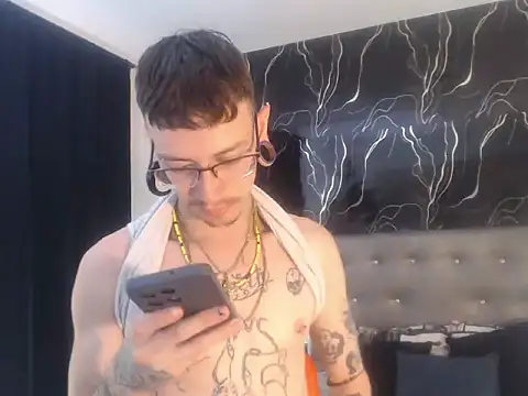 Ryan Owenss online show from July 1, 2:24 am
