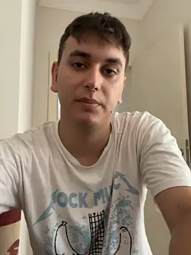 Snapshot of imjustaboyy1 chatting on July 4, 12:33 pm imjustaboyy1 online show from July 4, 12:33 pm