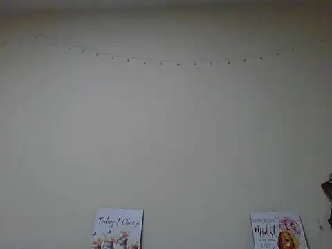 Snapshot of Cutezipora chatting on July 6, 11:40 am Cutezipora online show from July 6, 11:40 am