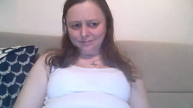 Snapshot of TaylorLovely chatting on June 3, 8:14 pm TaylorLovely online show from June 3, 8:14 pm