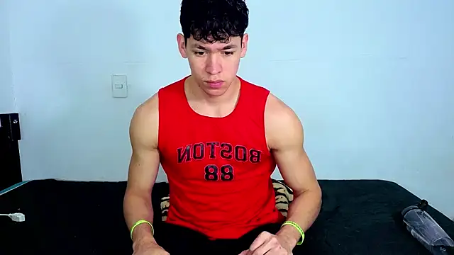 Luke Muscle online show from June 3, 12:30 pm
