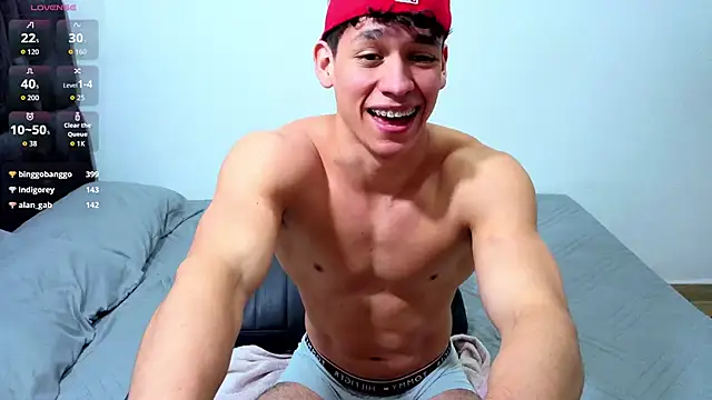 Luke Muscle online show from June 29, 2:51 am