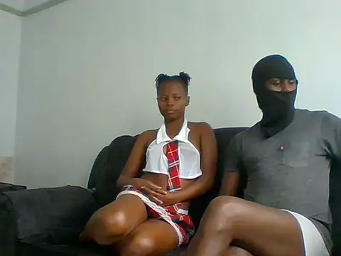 Snapshot of TonnyAmellia chatting on May 28, 8:33 am TonnyAmellia online show from May 28, 8:33 am