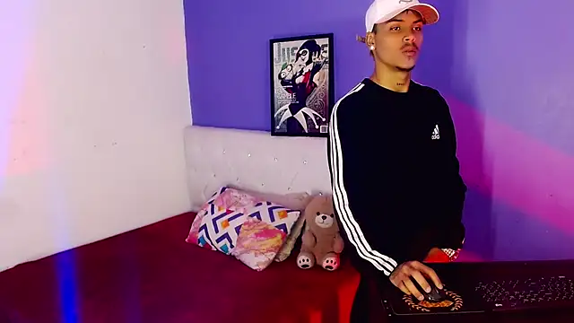 Angel foxc13 online show from July 6, 3:47 am