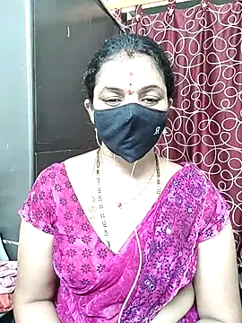 Snapshot of Leela_555 chatting on June 1, 3:03 pm Leela 555 online show from June 1, 3:03 pm