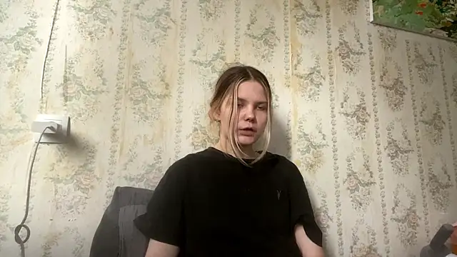 SusanaLeichty online show from July 7, 3:49 pm