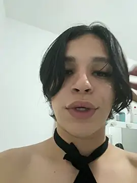 brankinhahott online show from July 9, 4:44 pm