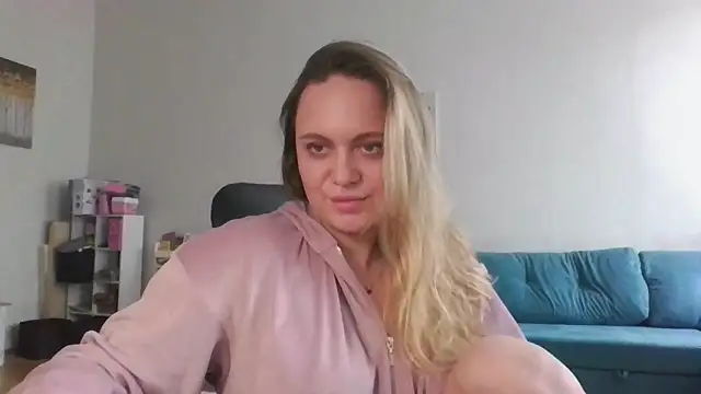 Snapshot of MyauAlice chatting on June 1, 4:09 pm MyauAlice online show from June 1, 4:09 pm