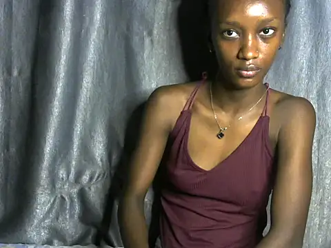 Snapshot of wild_flower001 chatting on May 25, 12:16 am wild flower001 online show from May 25, 12:16 am