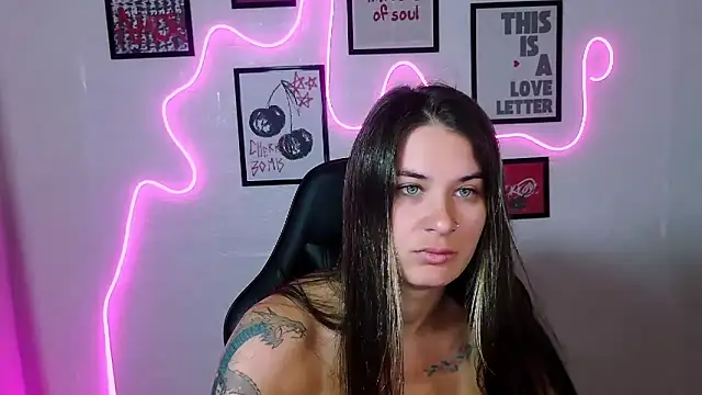 Snapshot of AlisaFrost chatting on May 28, 1:19 pm AlisaFrost online show from May 28, 1:19 pm