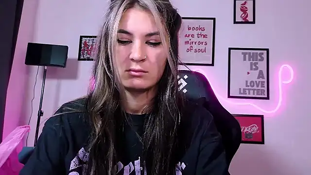 Snapshot of AlisaFrost chatting on May 29, 2:59 pm AlisaFrost online show from May 29, 2:59 pm