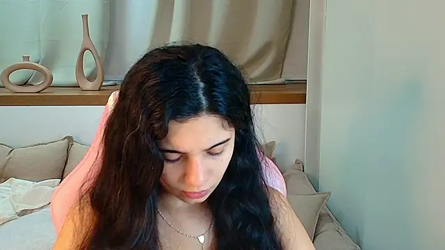 Snapshot of Rose_Desiree chatting on June 25, 11:04 am Rose Desiree online show from June 25, 11:04 am