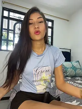 Snapshot of Aylin-fire chatting on June 9, 7:36 pm Aylin-fire online show from June 9, 7:36 pm