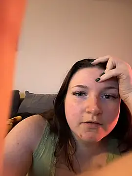 Snapshot of misssmondayy chatting on July 7, 1:19 am misssmondayy online show from July 7, 1:19 am