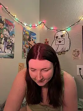 Snapshot of misssmondayy chatting on July 17, 12:28 am misssmondayy online show from July 17, 12:28 am