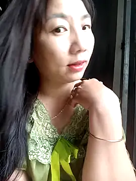 Snapshot of GoodGirl_Squirt chatting on June 12, 2:32 am GoodGirl Squirt online show from June 12, 2:32 am