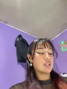 Snapshot of Leyla_collinss_ chatting on July 13, 1:08 am Leyla collinss online show from July 13, 1:08 am