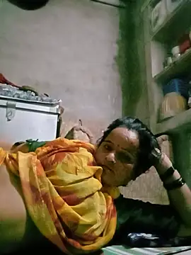 Snapshot of Cut_payi chatting on August 6, 3:47 pm Cut payi online show from August 6, 3:47 pm