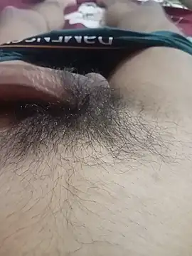 Snapshot of horny_veer chatting on June 14, 12:51 pm horny veer online show from June 14, 12:51 pm
