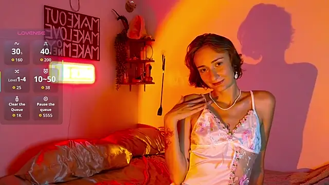 Snapshot of lexxislexxx chatting on June 27, 1:39 pm lexxislexxx online show from June 27, 1:39 pm