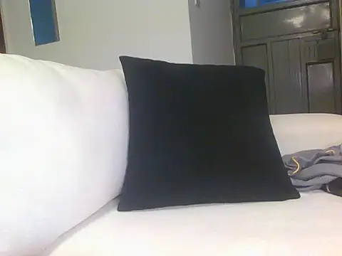 Snapshot of Freaky_T chatting on May 28, 3:15 am Freaky T online show from May 28, 3:15 am