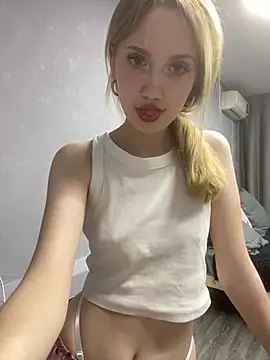MiraNight online show from June 3, 2:33 pm