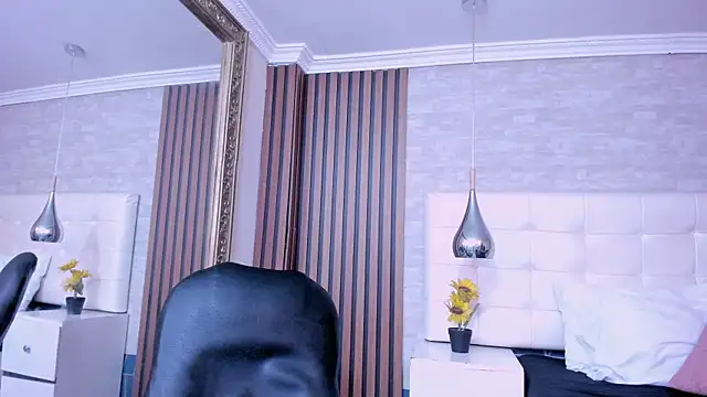 SofiaThoompson online show from June 25, 8:46 pm