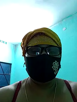 Snapshot of Adhora-54 chatting on June 6, 7:51 pm Adhora-54 online show from June 6, 7:51 pm