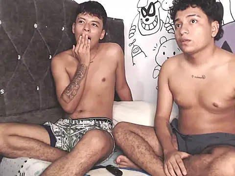 LiamANDjordann online show from May 25, 4:07 am