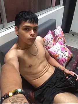 Davidsmith69 online show from May 26, 1:51 pm