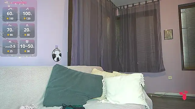 Snapshot of SoLovelyAnna chatting on December 19, 10:42 pm SoLovelyAnna online show from December 19, 10:42 pm