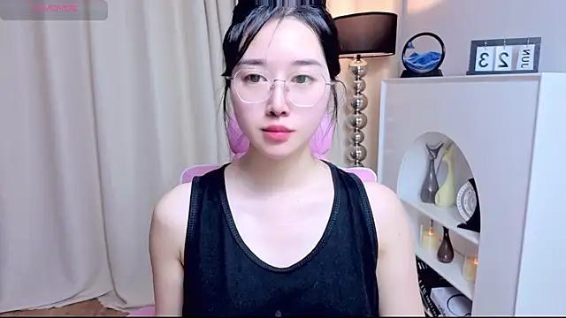 Snapshot of miuu6868 chatting on June 23, 1:58 am miuu6868 online show from June 23, 1:58 am