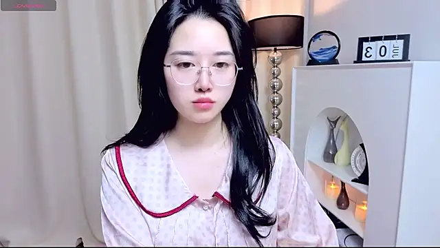 Snapshot of miuu6868 chatting on July 3, 2:07 am miuu6868 online show from July 3, 2:07 am