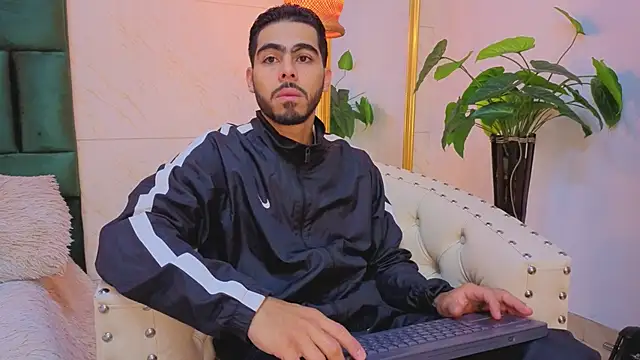 Jadiel Stone online show from June 10, 11:42 am