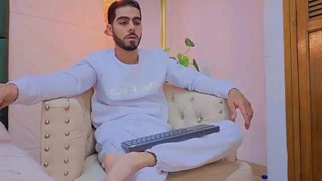 Jadiel Stone online show from June 16, 12:08 pm
