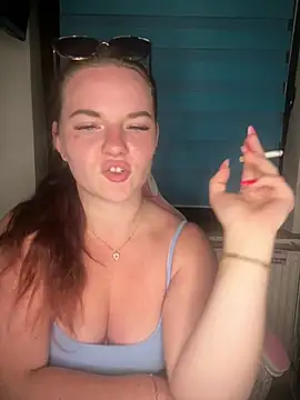 SecretSarah online show from May 26, 7:04 am