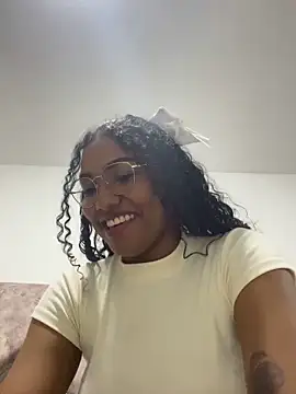 Snapshot of IamBlackmoon chatting on June 16, 2:25 am IamBlackmoon online show from June 16, 2:25 am