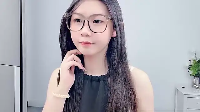 Snapshot of Rose_love69 chatting on July 14, 3:44 am Rose love69 online show from July 14, 3:44 am