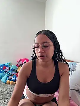 Snapshot of Violetlove_ chatting on June 25, 3:05 pm Violetlove online show from June 25, 3:05 pm