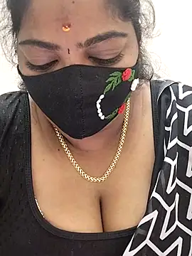 Snapshot of Sindhu-31 chatting on June 23, 5:16 am Sindhu-31 online show from June 23, 5:16 am