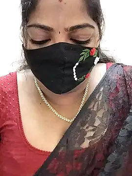 Snapshot of Sindhu-31 chatting on July 6, 5:59 am Sindhu-31 online show from July 6, 5:59 am