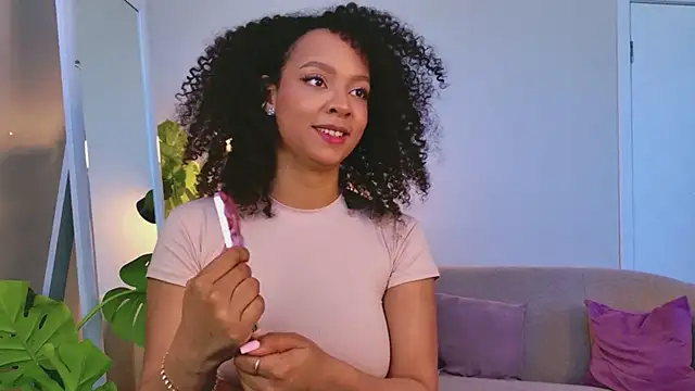 Tiana Toffee online show from June 7, 1:04 pm