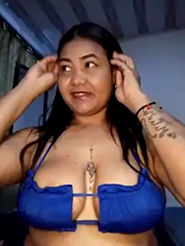 Snapshot of DEISY_8670 chatting on June 23, 10:57 am DEISY 8670 online show from June 23, 10:57 am