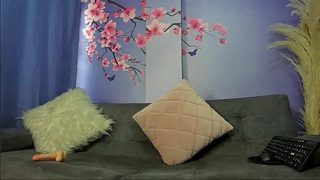 MaddySkyy online show from July 10, 1:03 pm