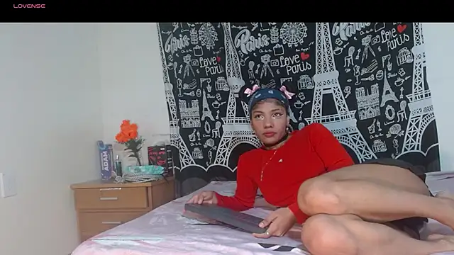 maria robin  online show from June 23, 3:26 am